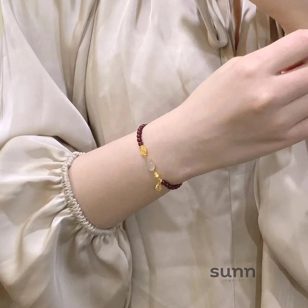 Risa Garnet Gourd Bracelet