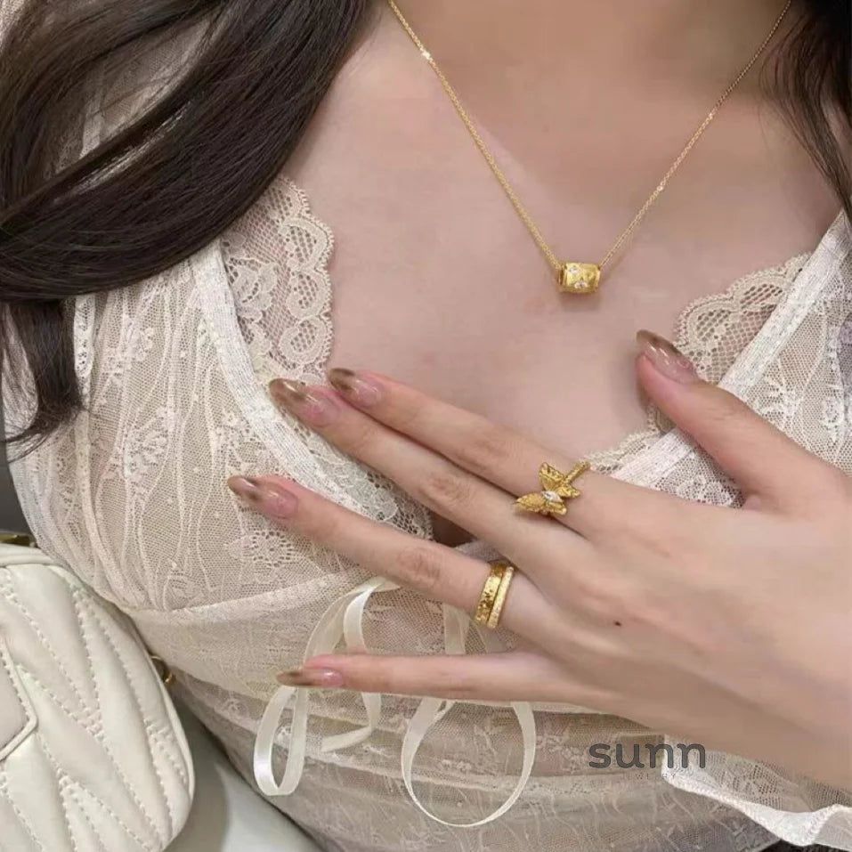 Riva Brushed Hexagram Necklace