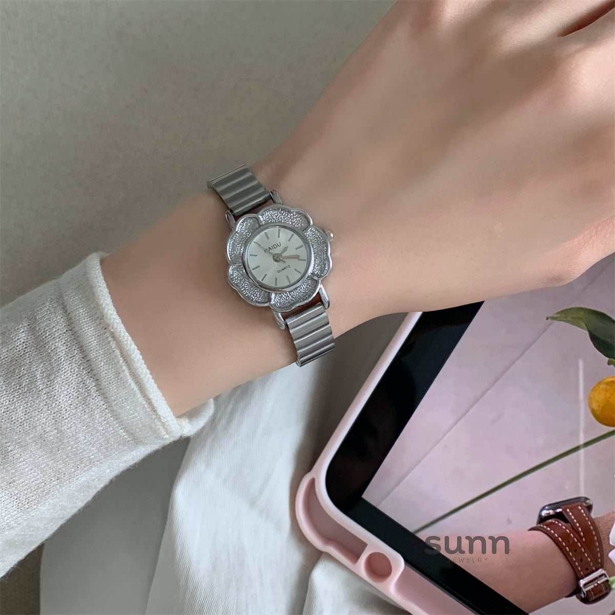 Rochelle Camellia Bloom Watch [JXAZTGP0]