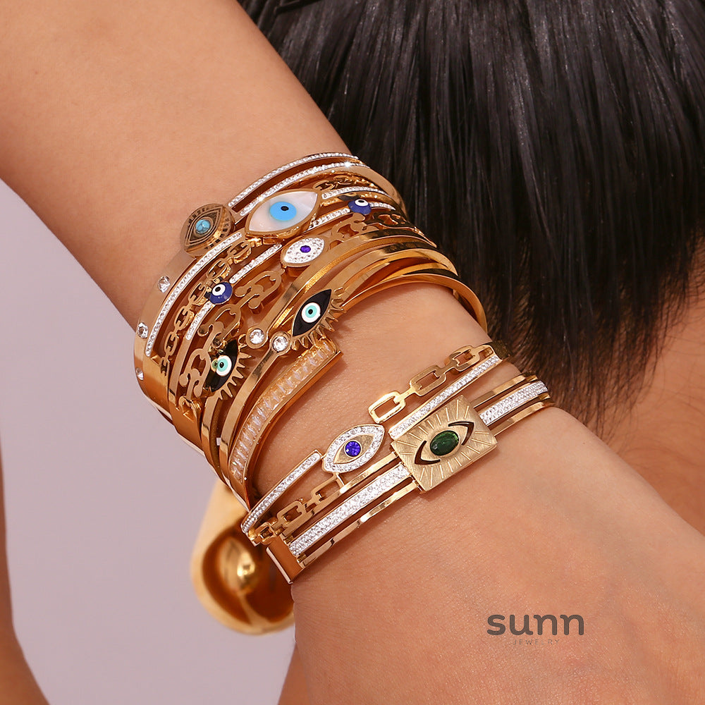 Roman Golden Eye Chain Bracelet [FHTIHX67]