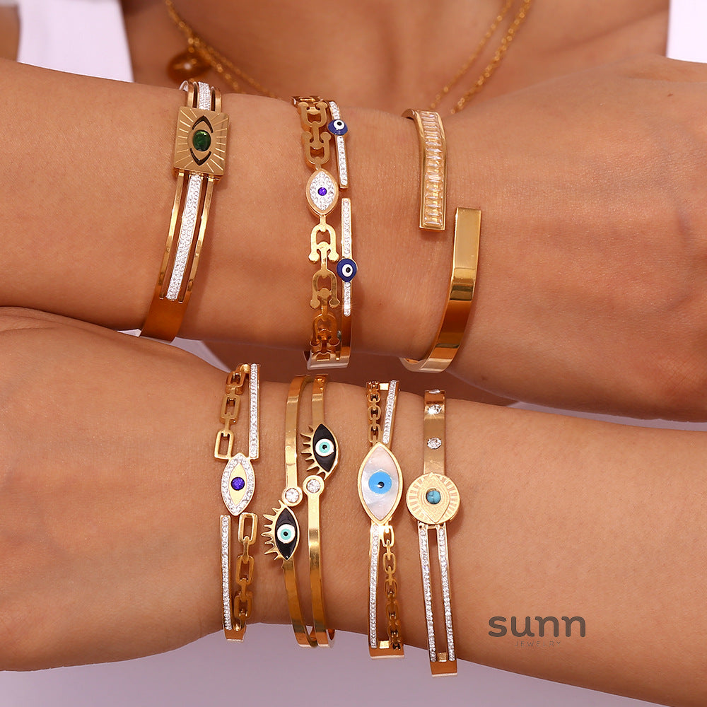 Roman Golden Eye Chain Bracelet [XZD7R20X]