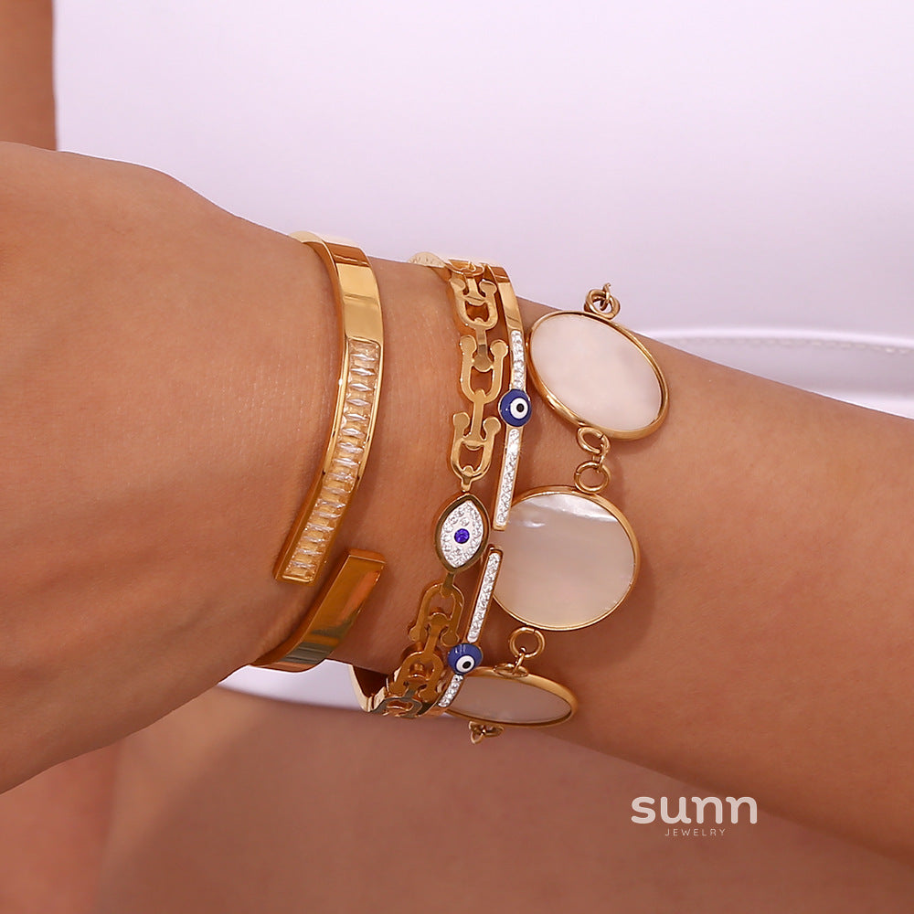 Roman Golden Eye Chain Bracelet [XDVLL4JX]