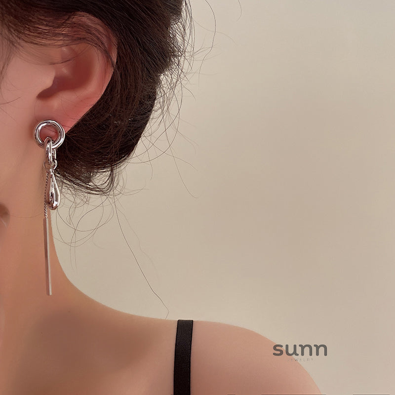 Roman Silver Tassel Earrings [LLVPVRGT]