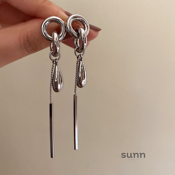 Roman Silver Tassel Earrings [LAF5Q31V]