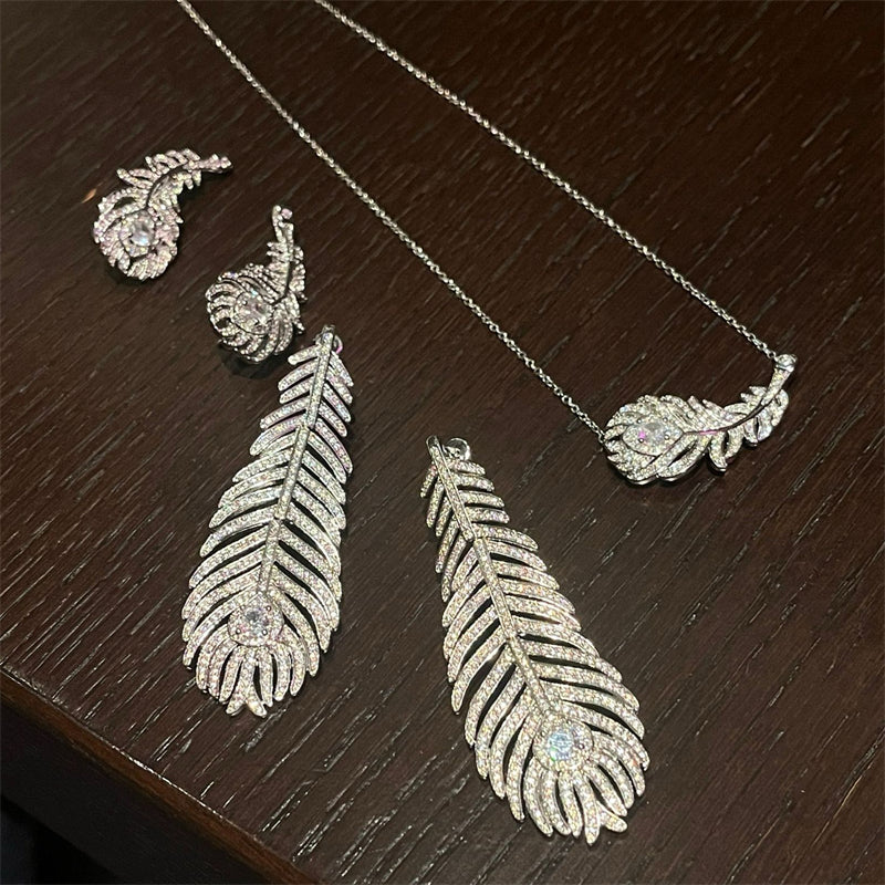 Roman Zircon Feather Earrings [5WKR2W42]