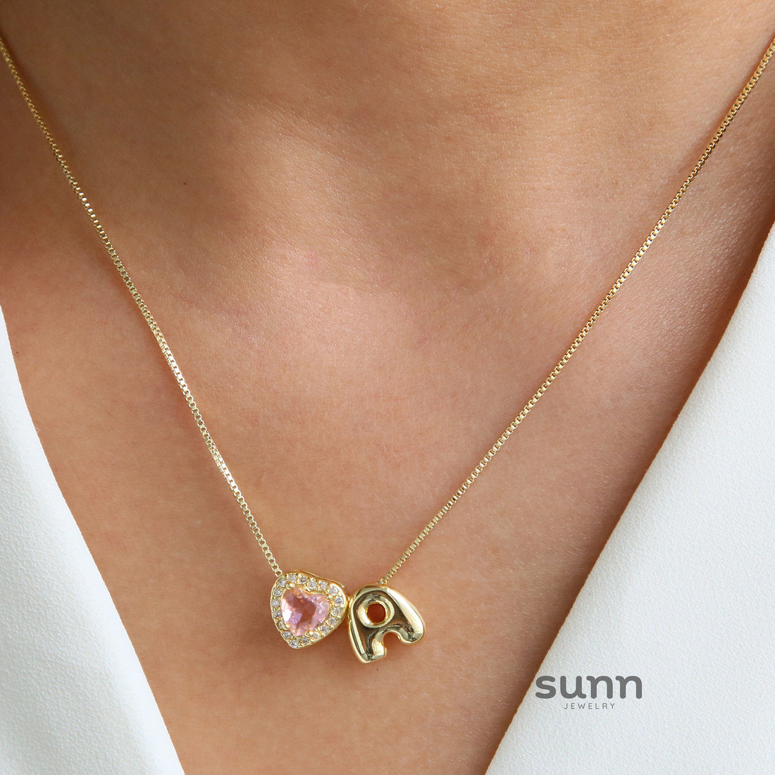 Rome Pearl Initial Necklace [GSQV8LLJ]