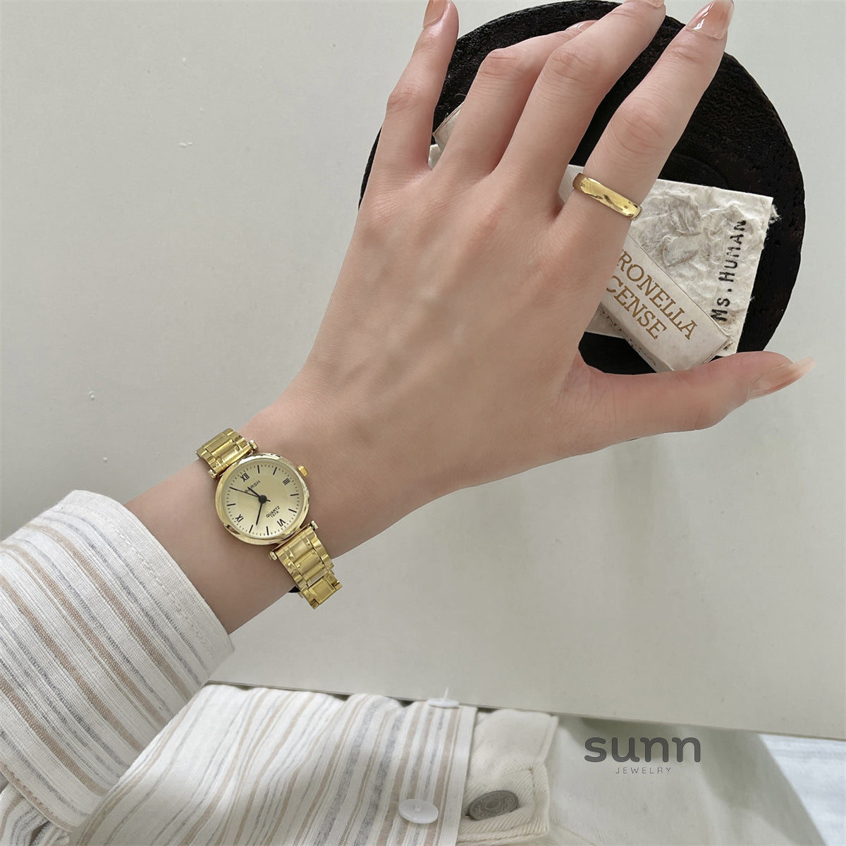 Rome Vintage Gold Watch [DOVQQWN5]