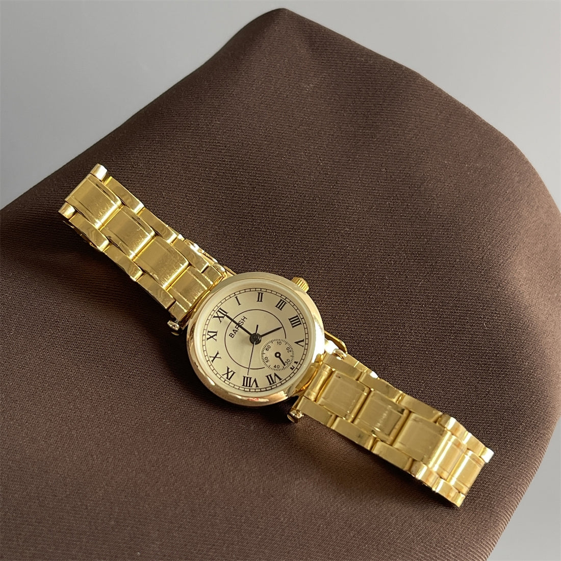 Rome Vintage Gold Watch [63JMTLJF]