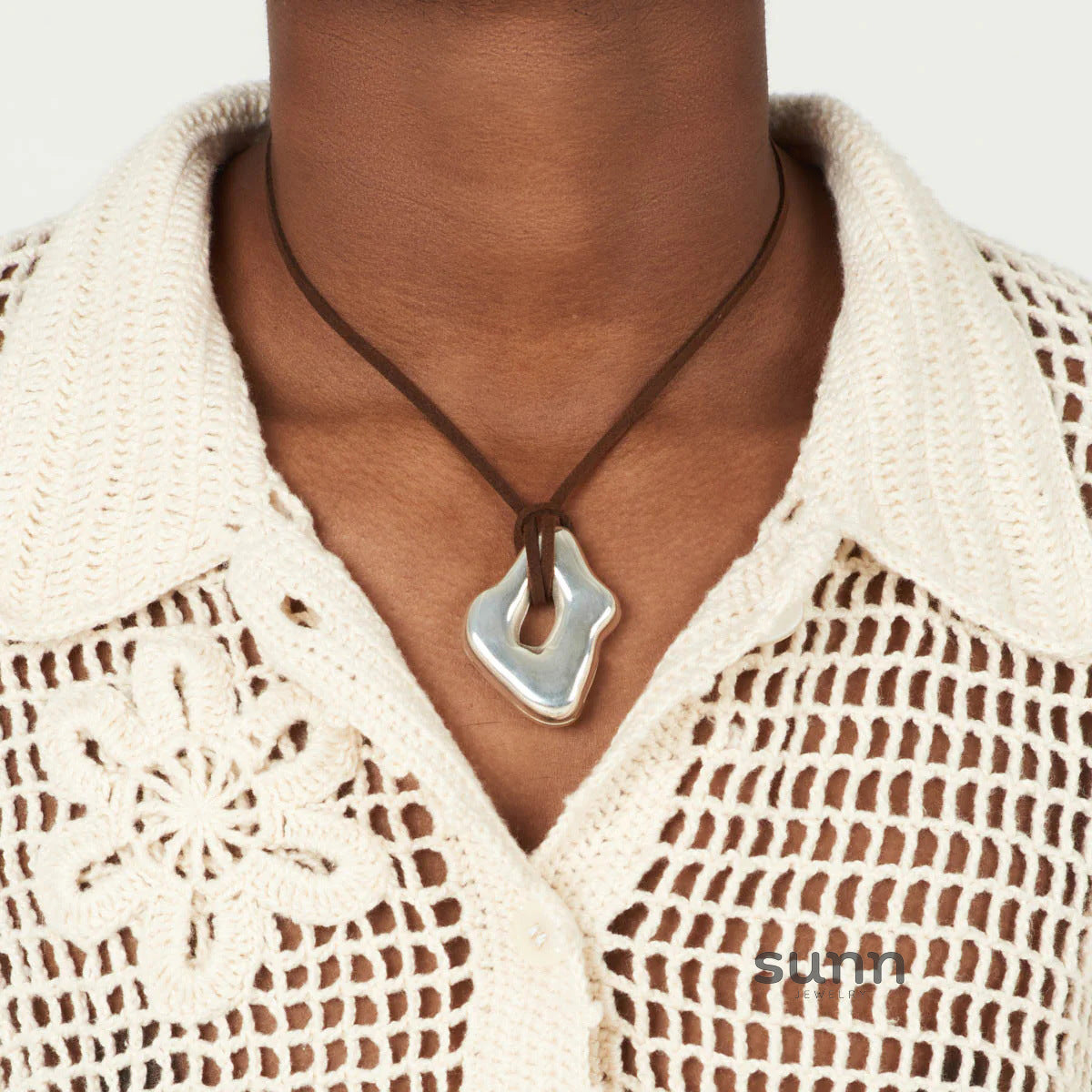 Romina Asymmetric Liquid Pendant Necklace [U1HP0K68]