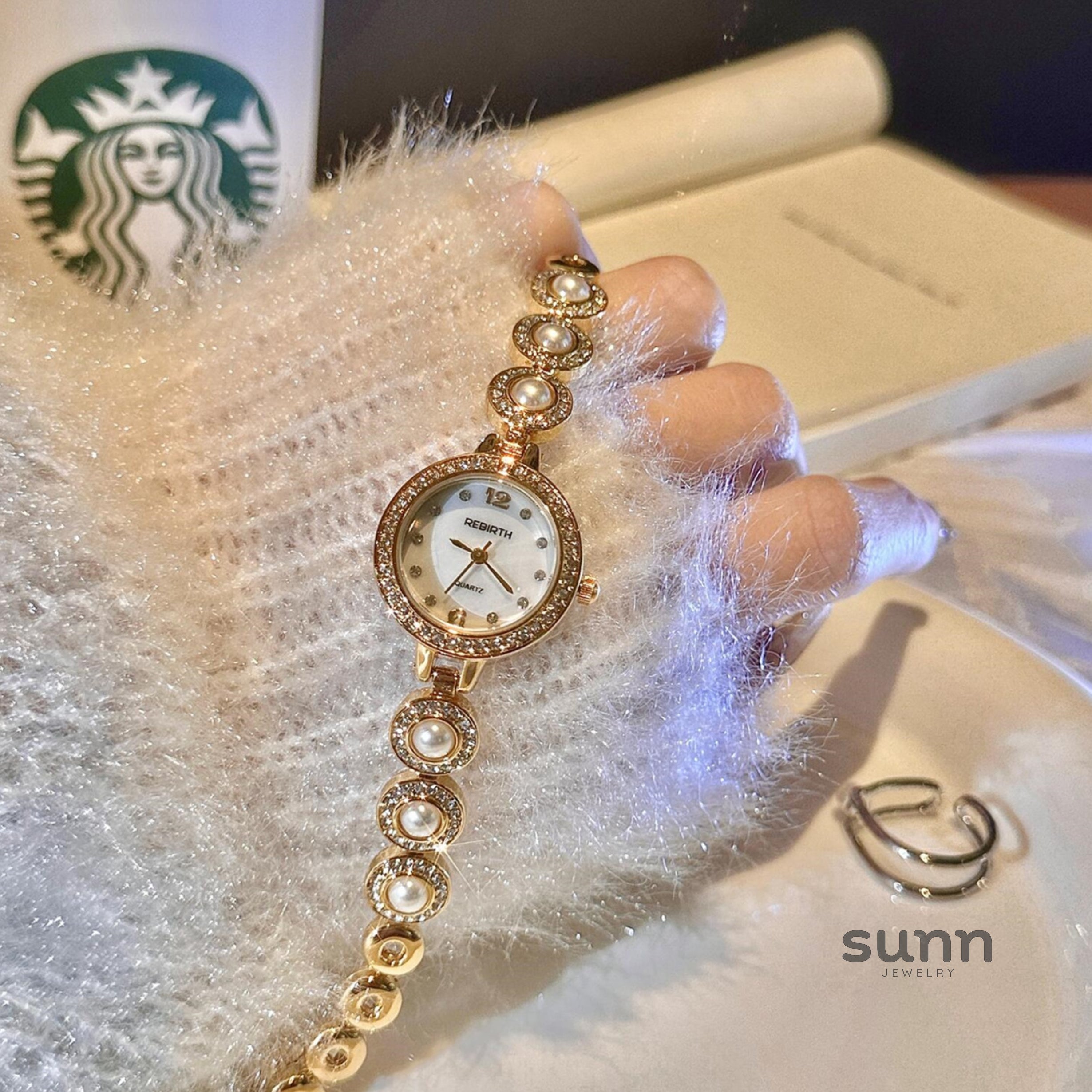 Romina Retro Starry Bracelet Watch [AVJGJU26]