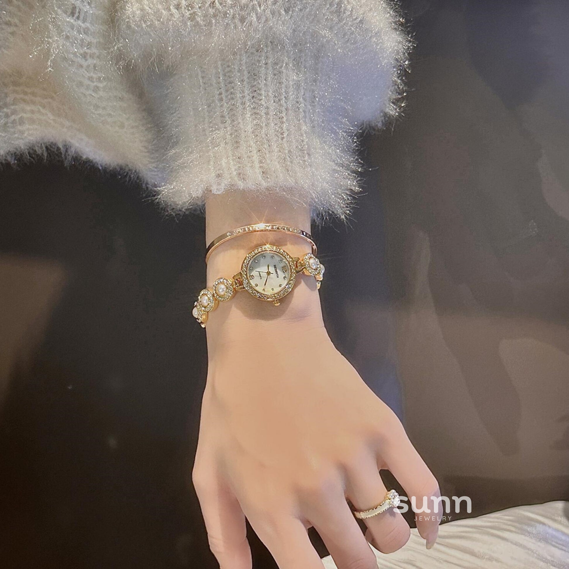 Romina Retro Starry Bracelet Watch [3BR2NXJR]