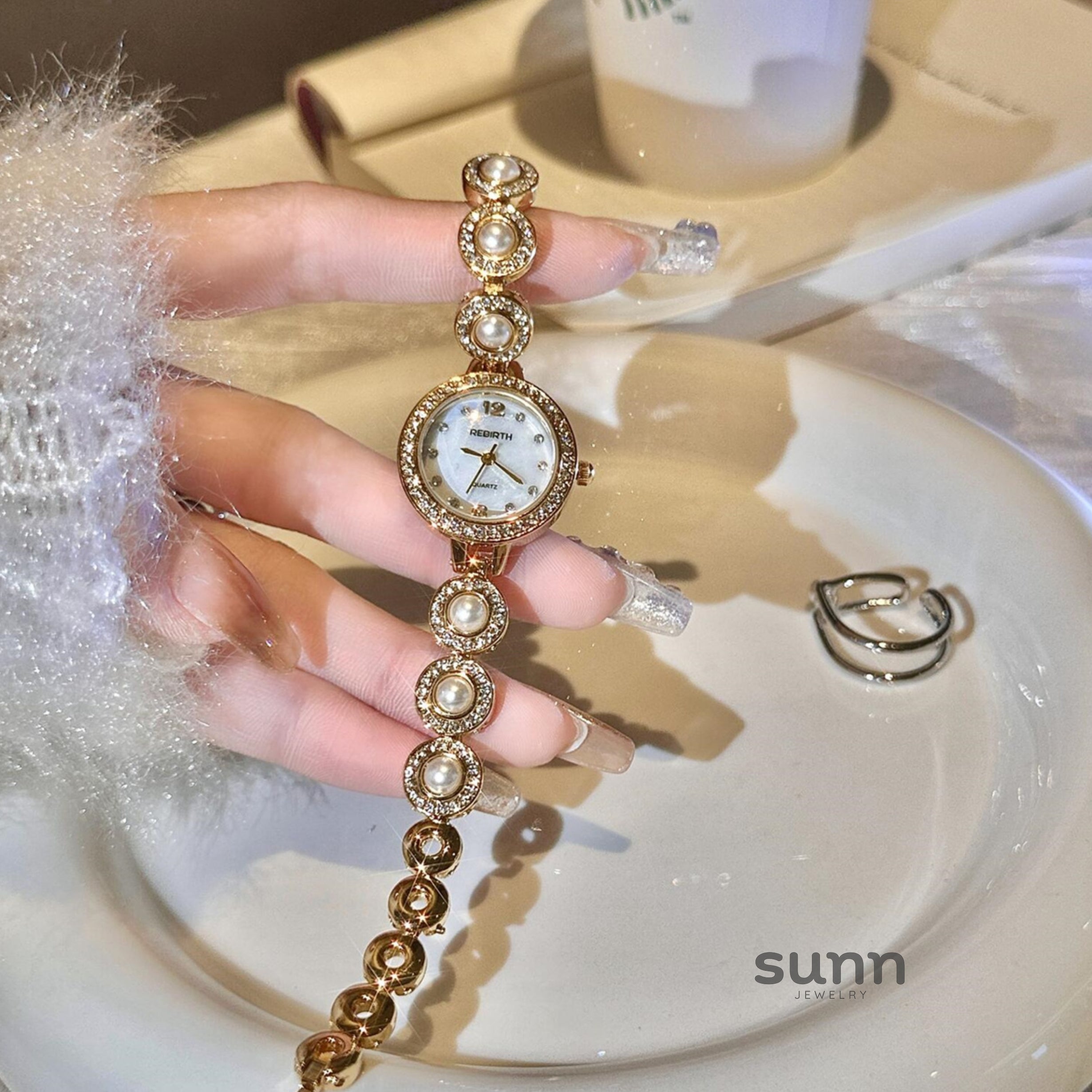 Romina Retro Starry Bracelet Watch [CSP7QDV0]