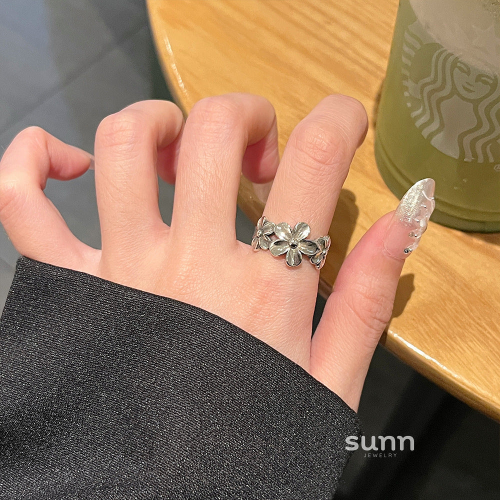 Rona Thorn Rose Ring [I0C5C2BF]