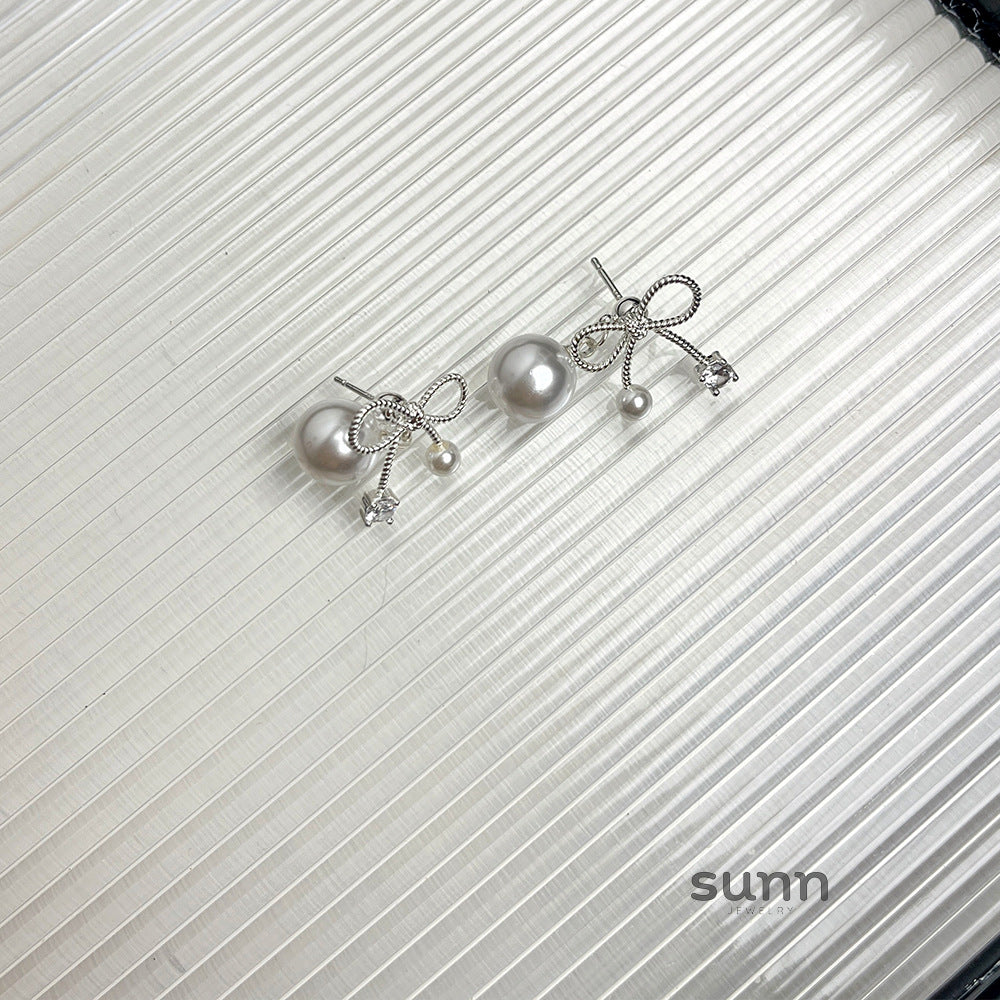 Rosalee Pearl Bow Earrings [S15HT5OC]