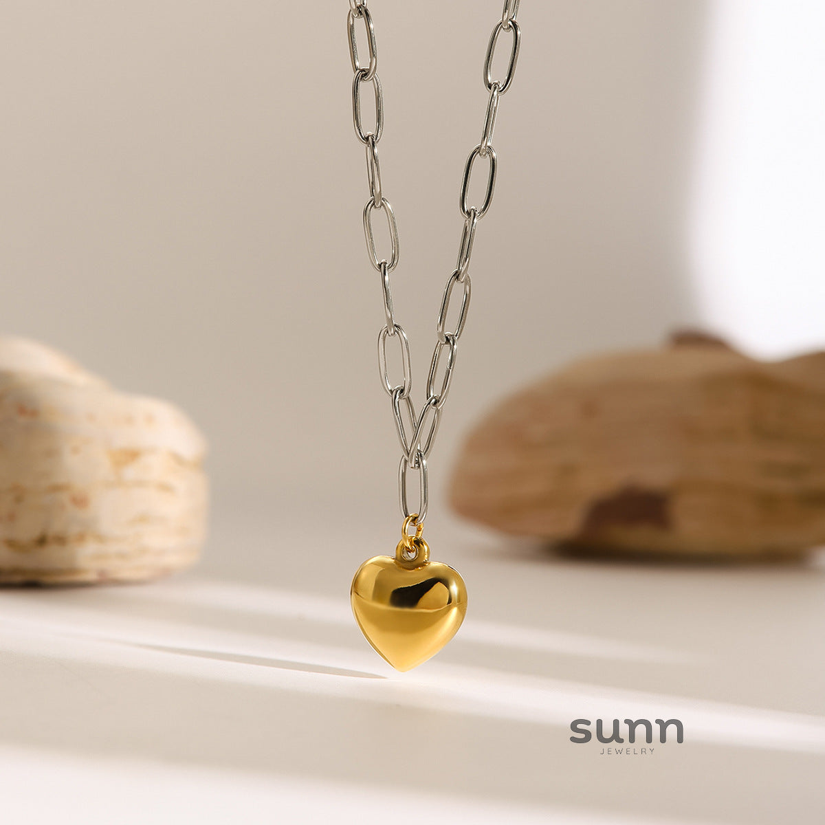 Rosalynn Layered Charm Necklace [R97ESUV1]