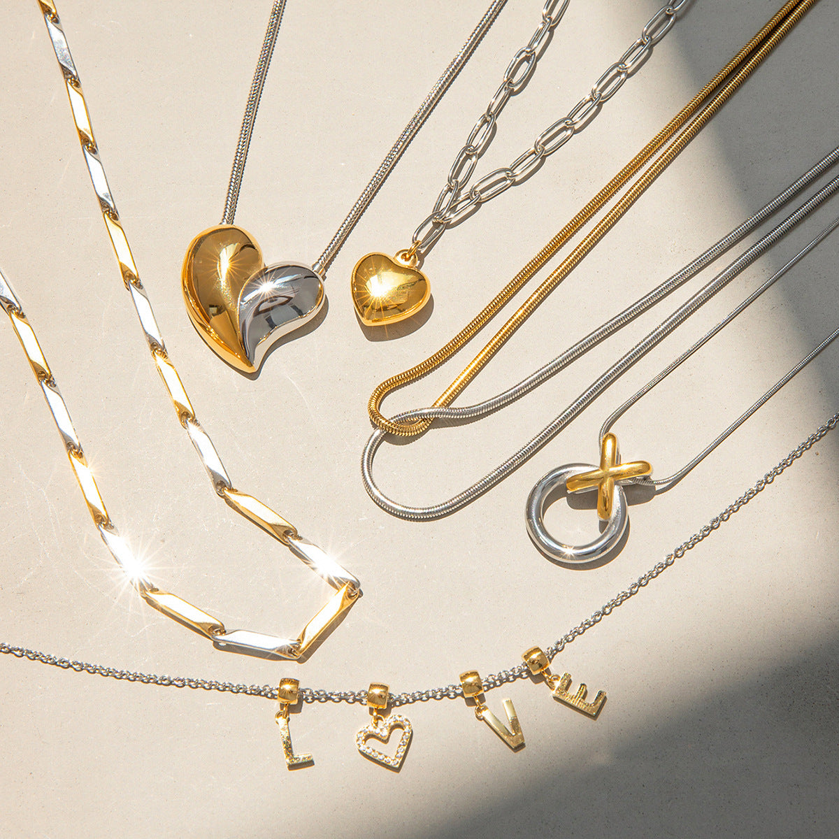Rosalynn Layered Charm Necklace [45BZ962T]