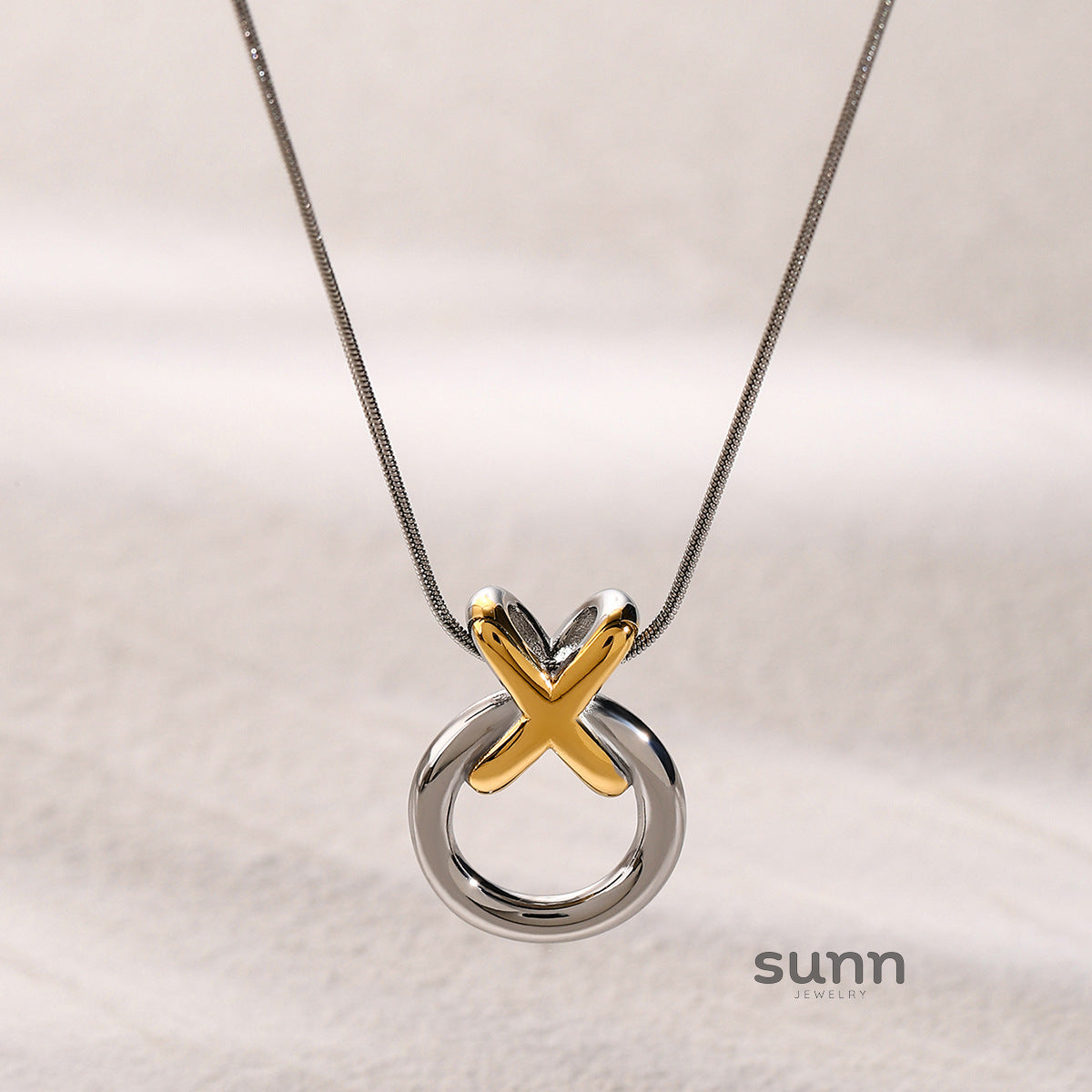 Rosalynn Layered Charm Necklace [6HD1YEVS]