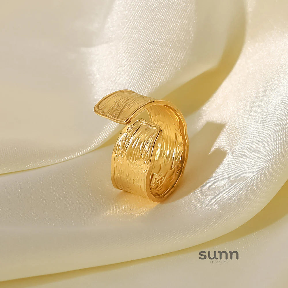 Rosario Textured Gold Ring