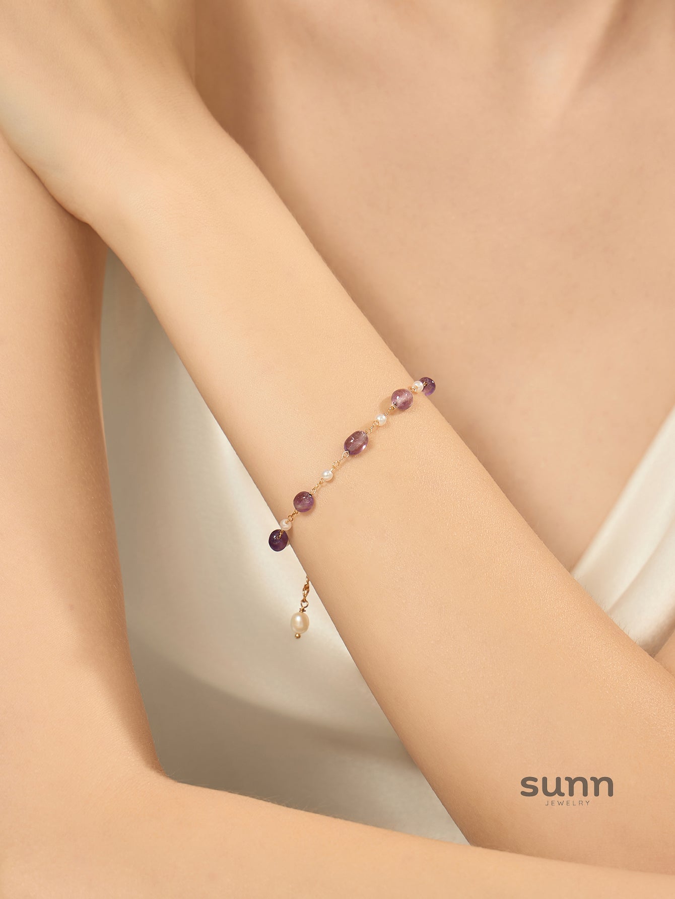 Rose Gemstone Beaded Necklace [RX5MVM99]