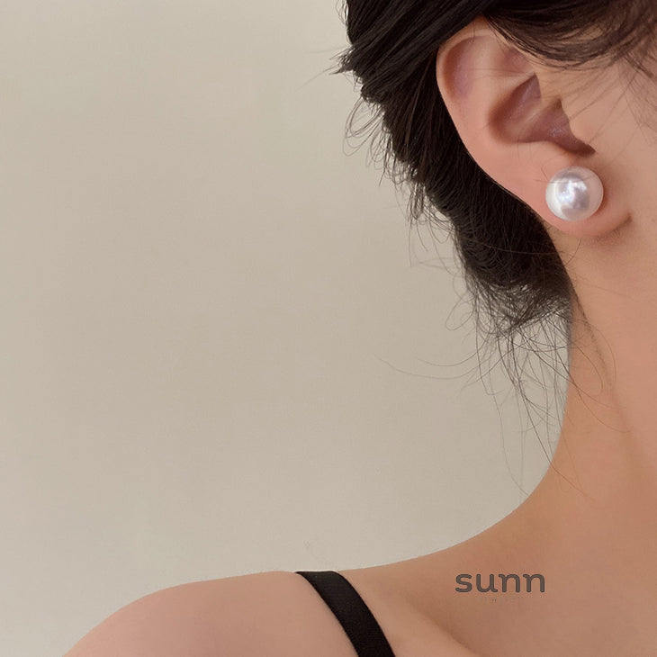 Rosey Pearl Stud Earrings [69KSE2AE]