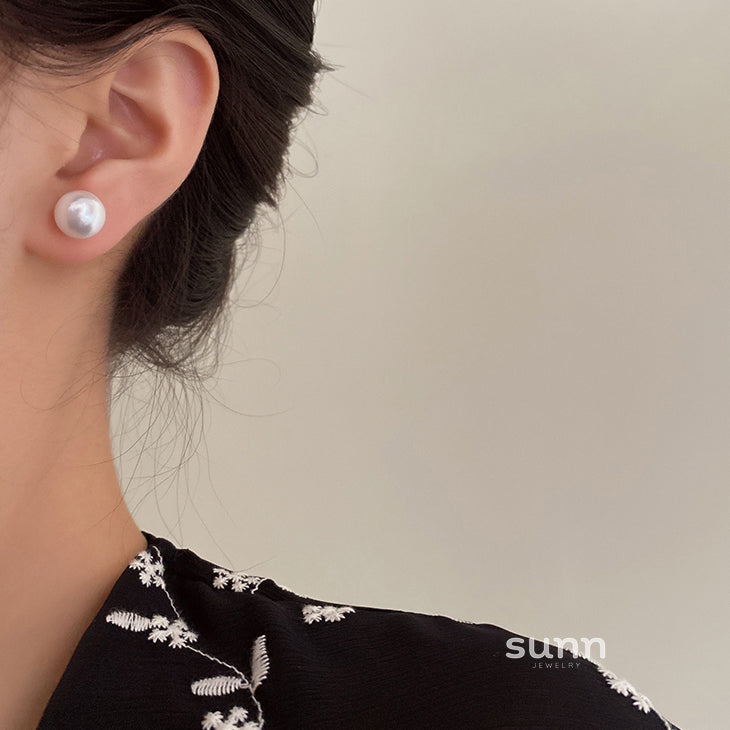 Rosey Pearl Stud Earrings [FDZUID2K]