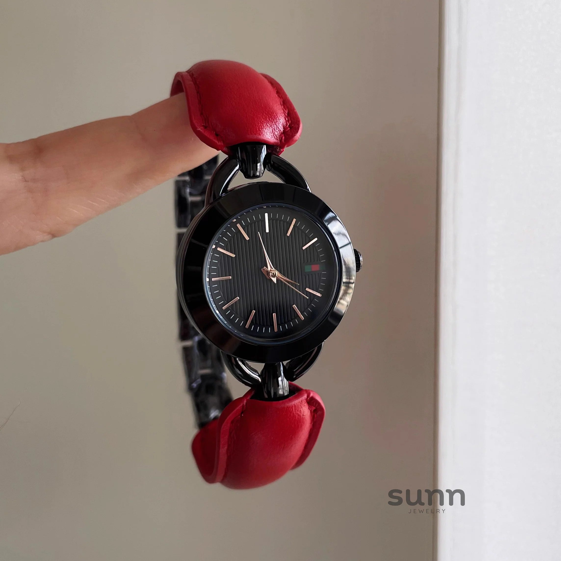 Rosey Vintage Bracelet Watch