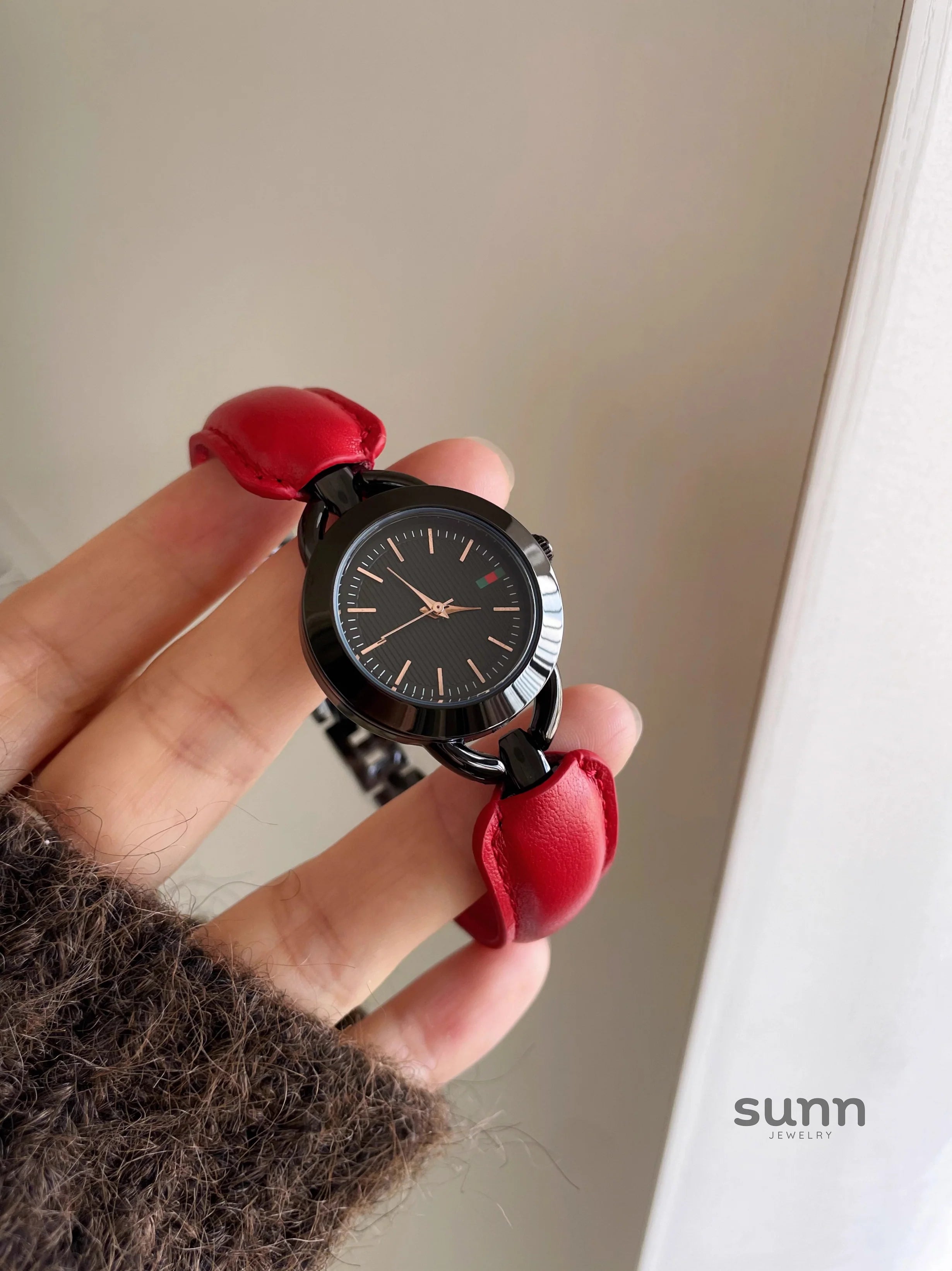 Rosey Vintage Bracelet Watch
