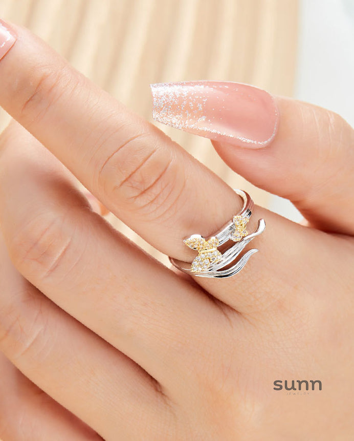 Rosita Two-Tone Butterfly Ring [Y46LGKBE]
