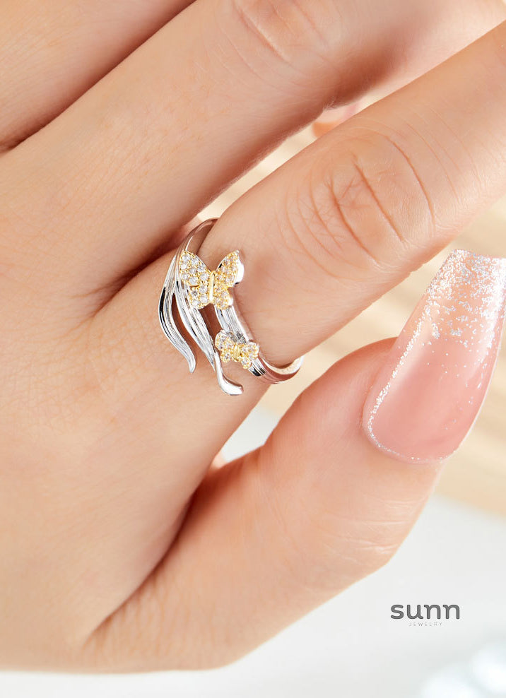Rosita Two-Tone Butterfly Ring [X51CT36I]