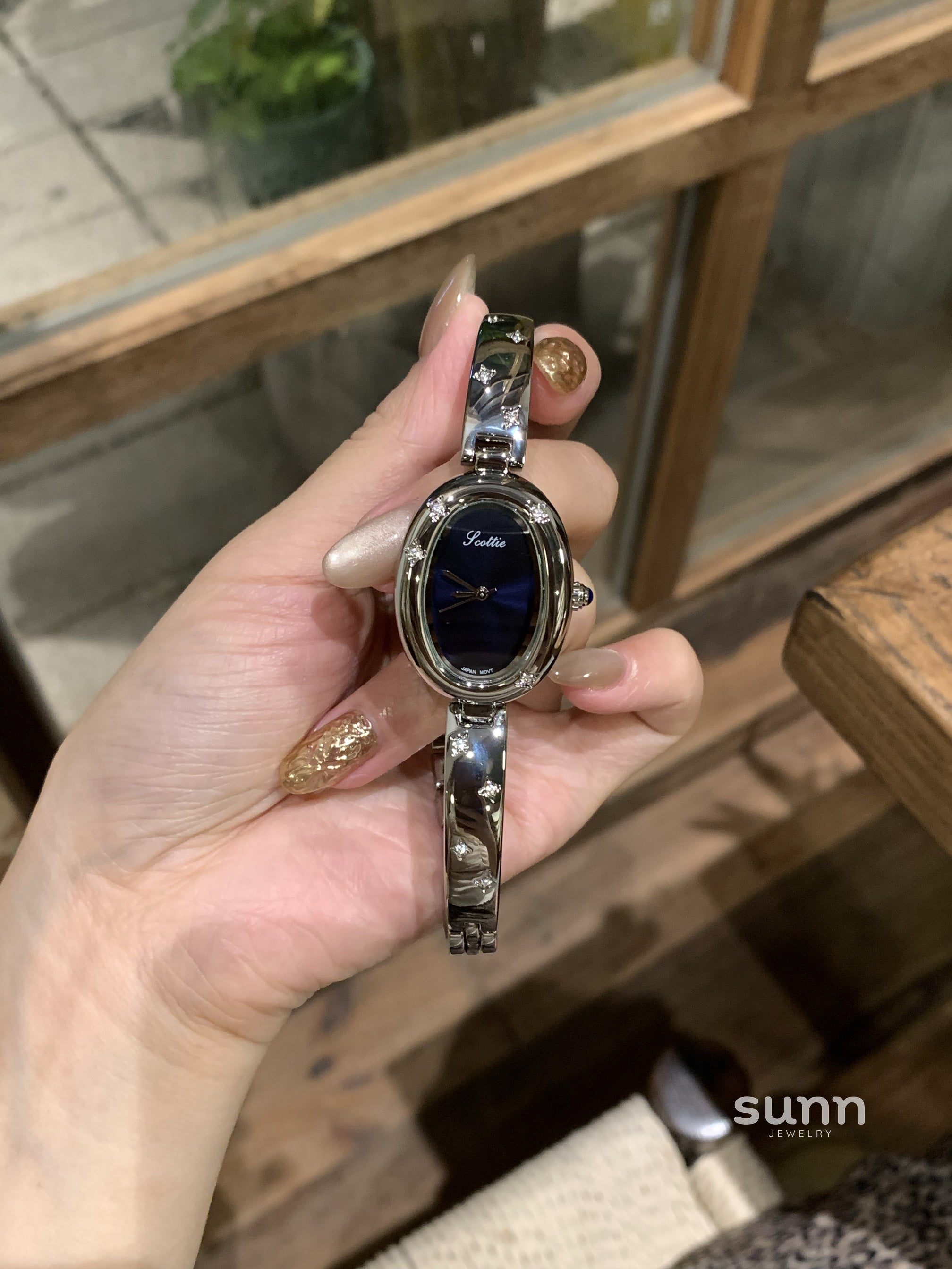 Rowynn Sapphire Bracelet Watch [3LV2BQUG]