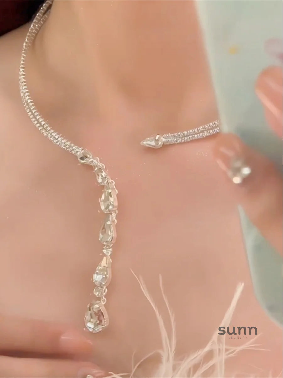 Rozlyn Layered Rhinestone Choker