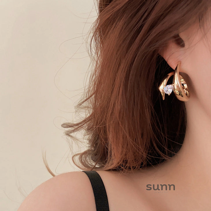 Rozlynn Gold Zircon Drop Earrings [KO1J1HSK]