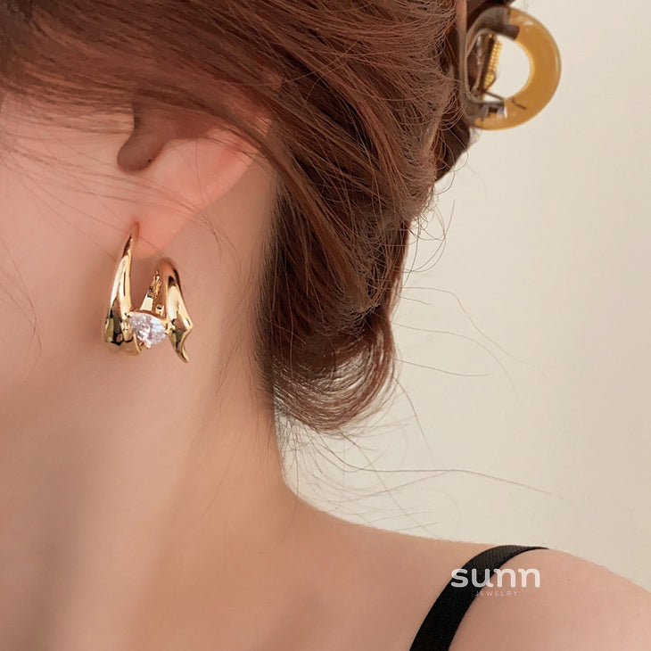 Rozlynn Gold Zircon Drop Earrings [ZU0467JL]