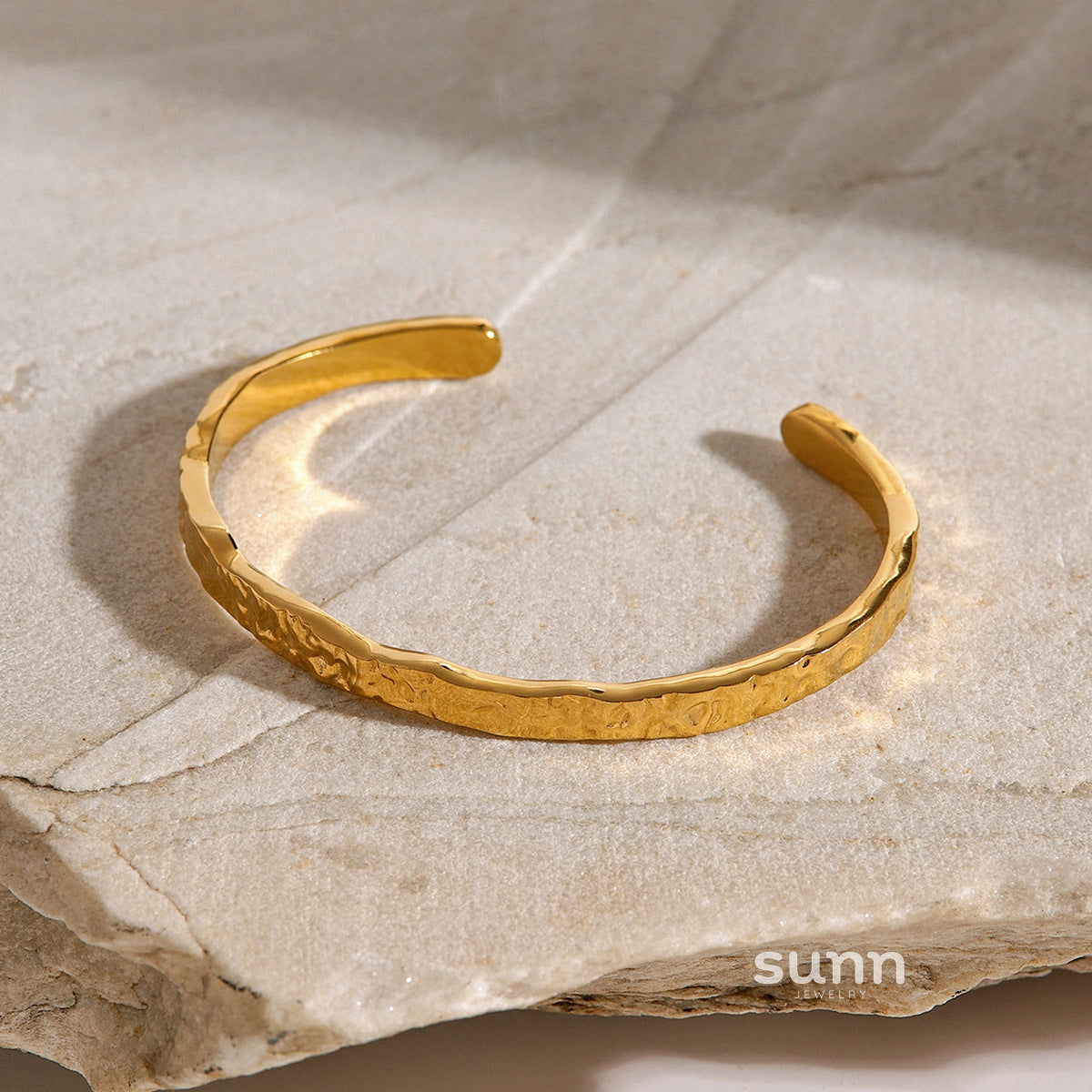 Rut Wave Open Cuff Bracelet [YT3WM2G1]