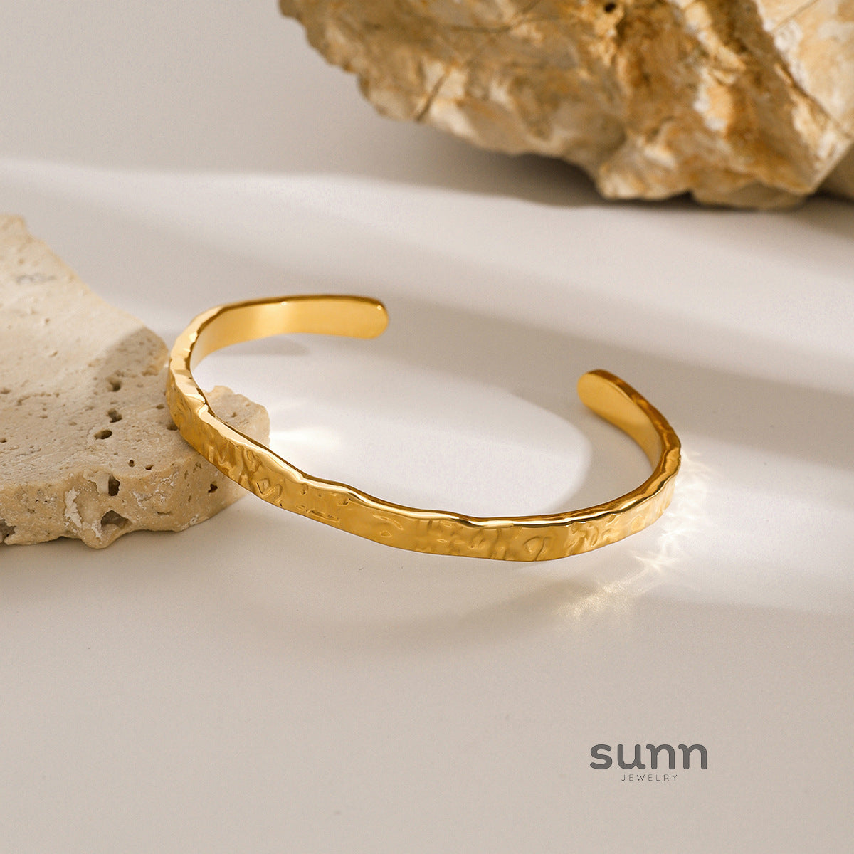 Rut Wave Open Cuff Bracelet [2D6HXXJS]