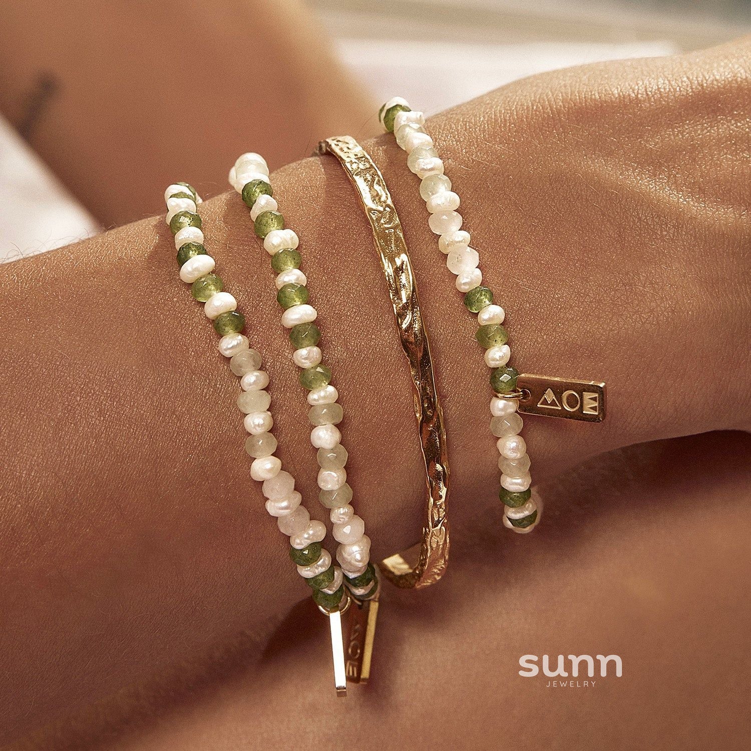 Rut Wave Open Cuff Bracelet [YLBS61IE]