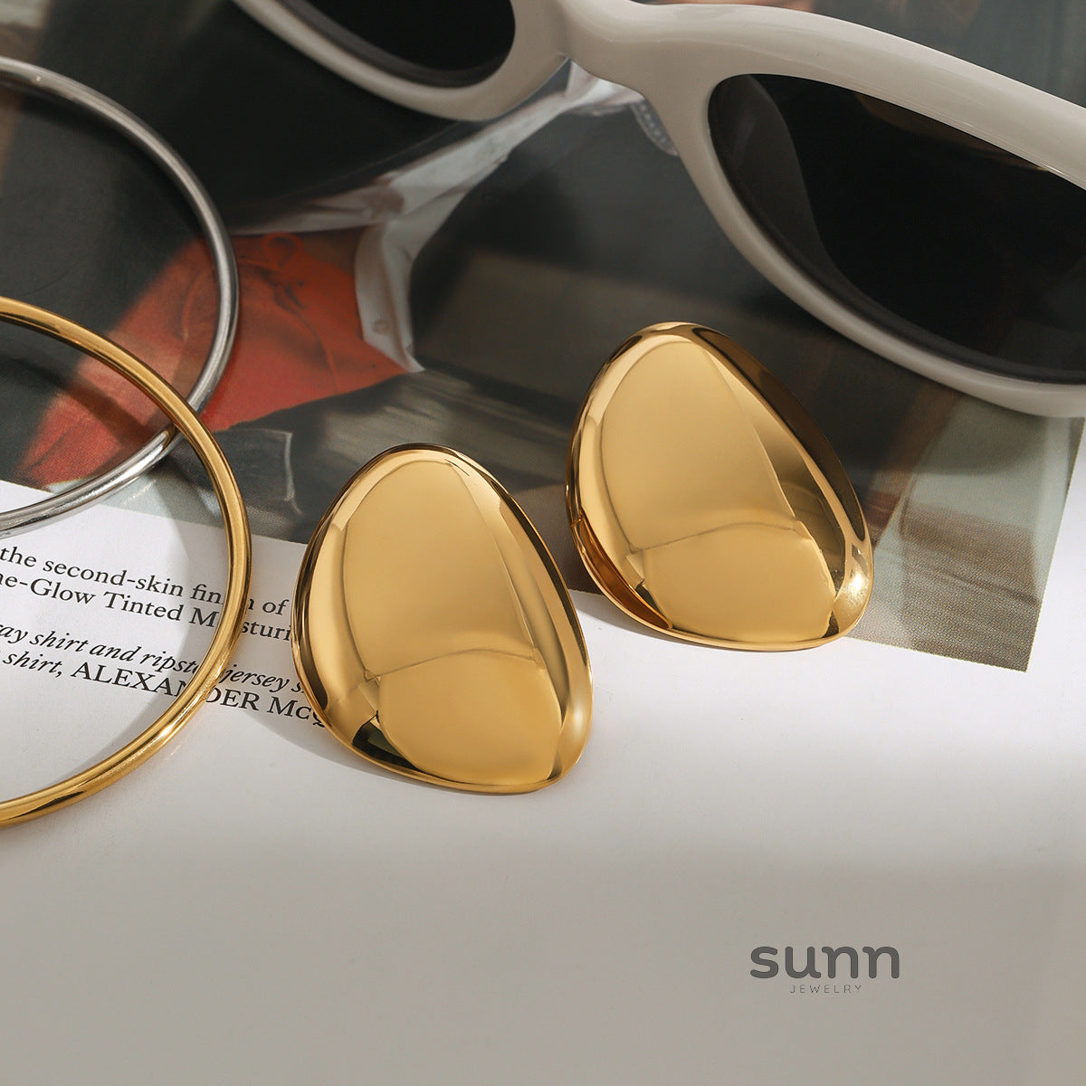 Ruth Sleek Pyramid Studs [DQWNSM7H]