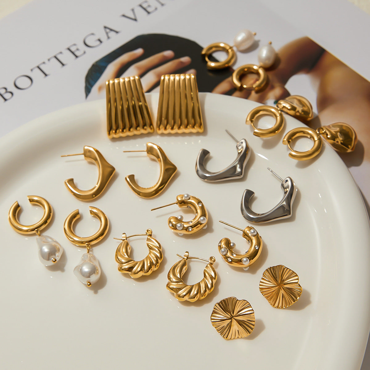 Ruthann Modern Pearl Earrings [TGLZXWTE]