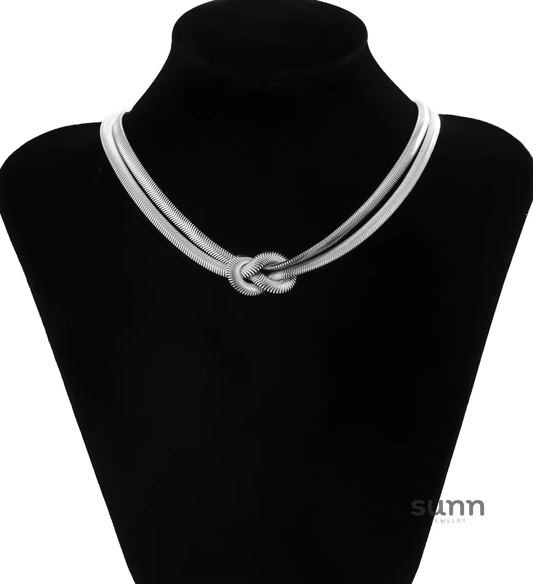 Ryanna Interlocking Metal Chain