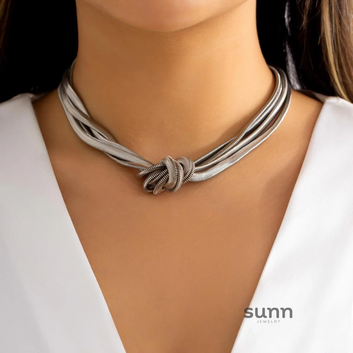 Ryanna Interlocking Metal Chain