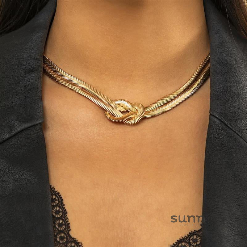 Ryanna Interlocking Metal Chain