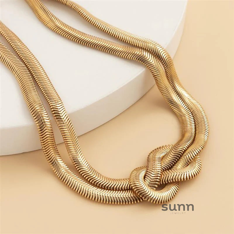 Ryanna Interlocking Metal Chain