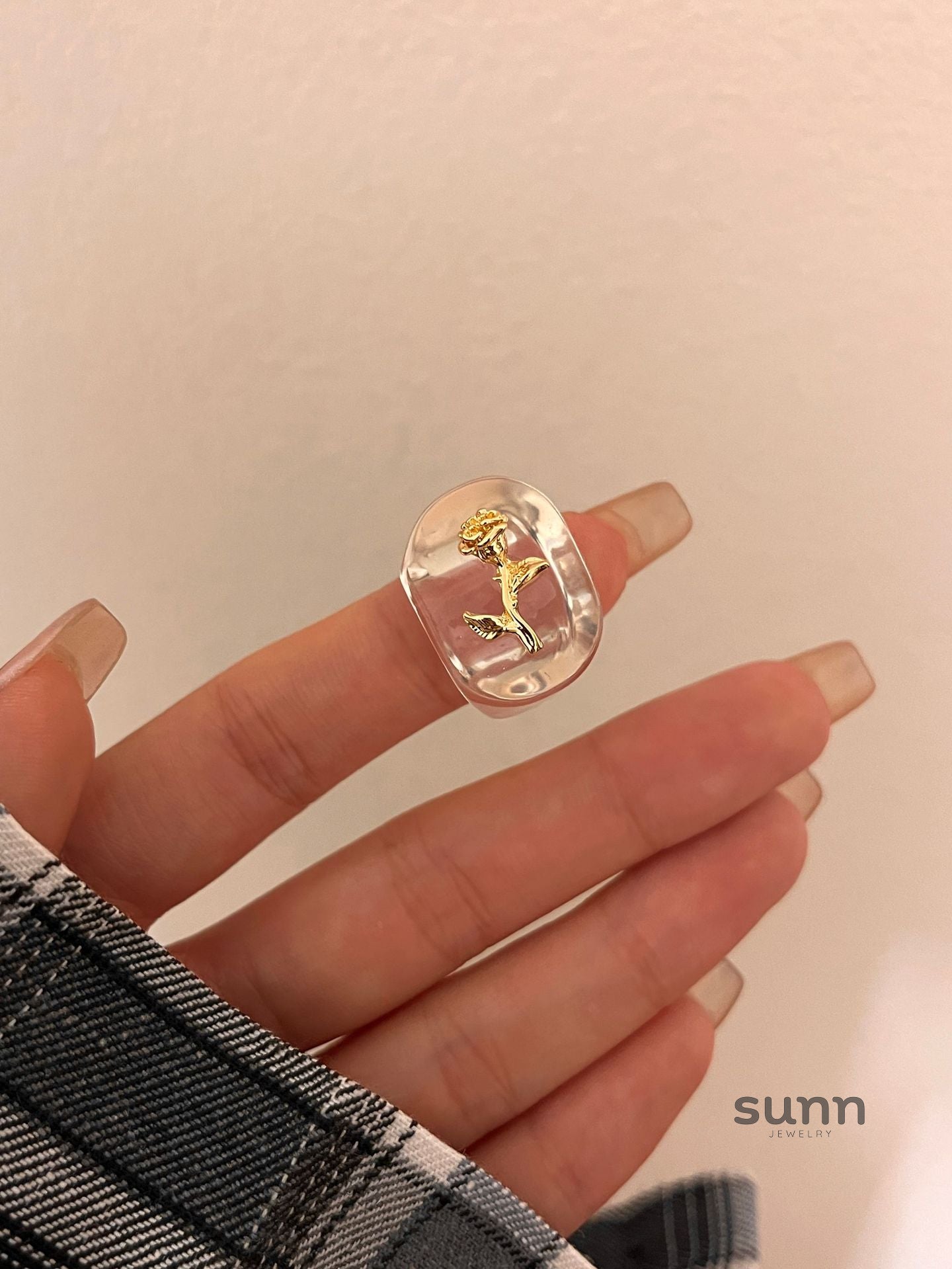 Ryker Resin Rose Ring [7XN2MR0Z]