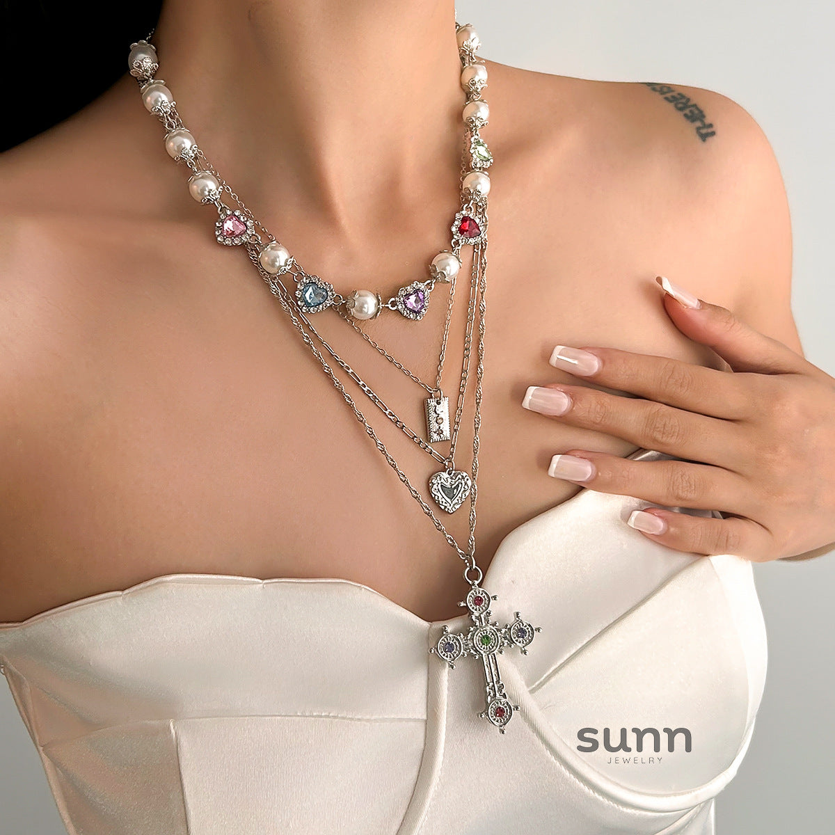 Rylinn Layered Cross Pearl Necklace [L2EJF2ZQ]