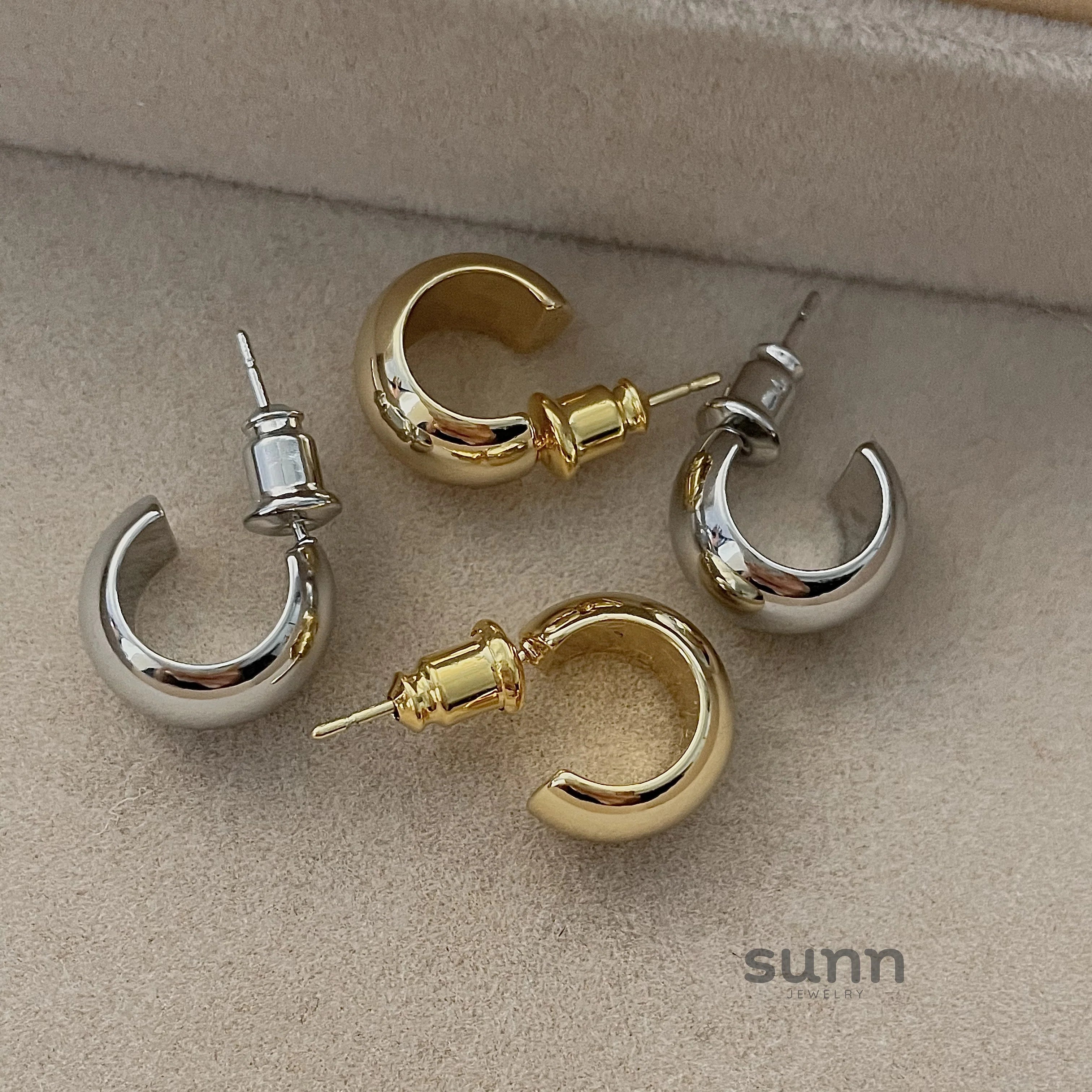 Rylyn Minimalist C-Shaped Studs