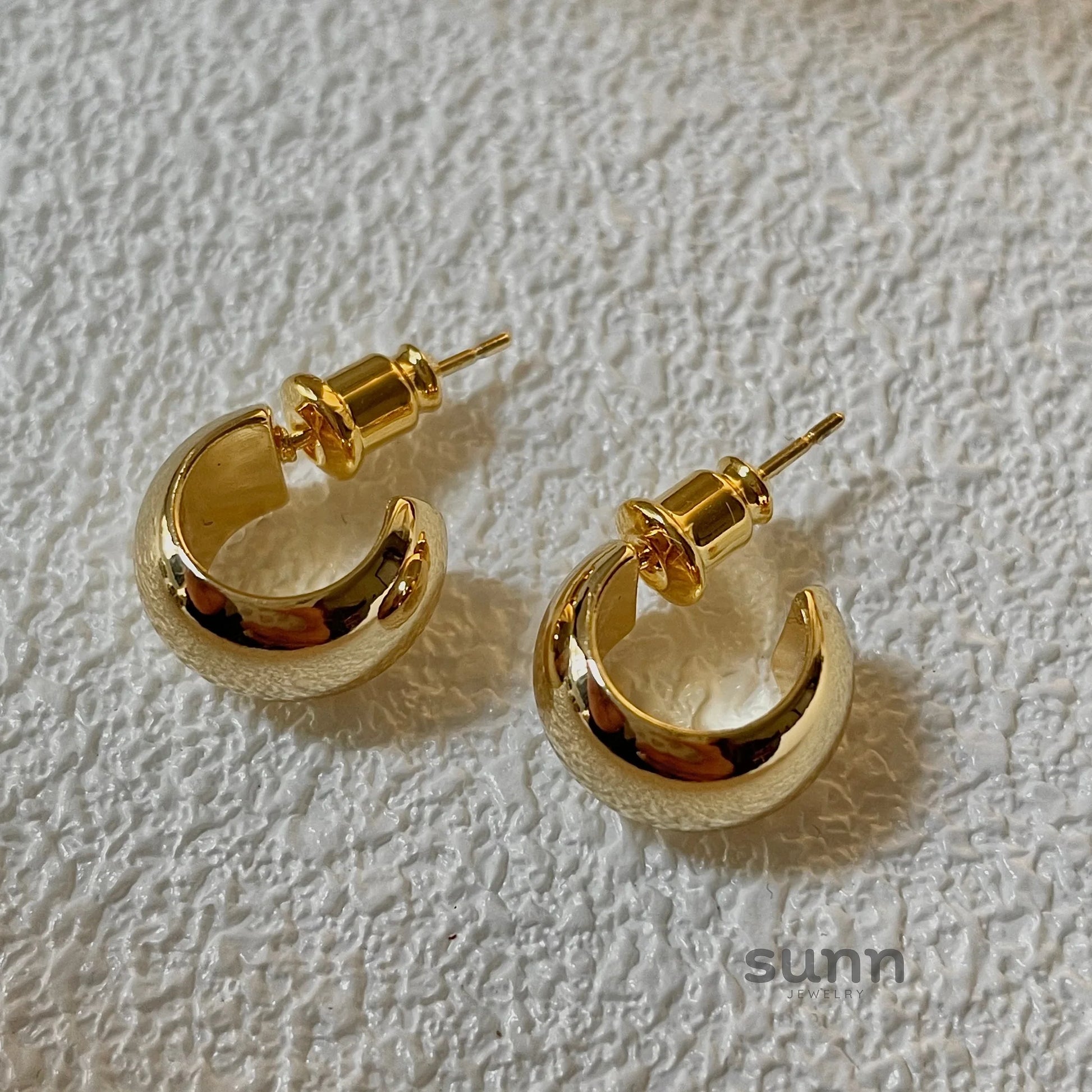 Rylyn Minimalist C-Shaped Studs