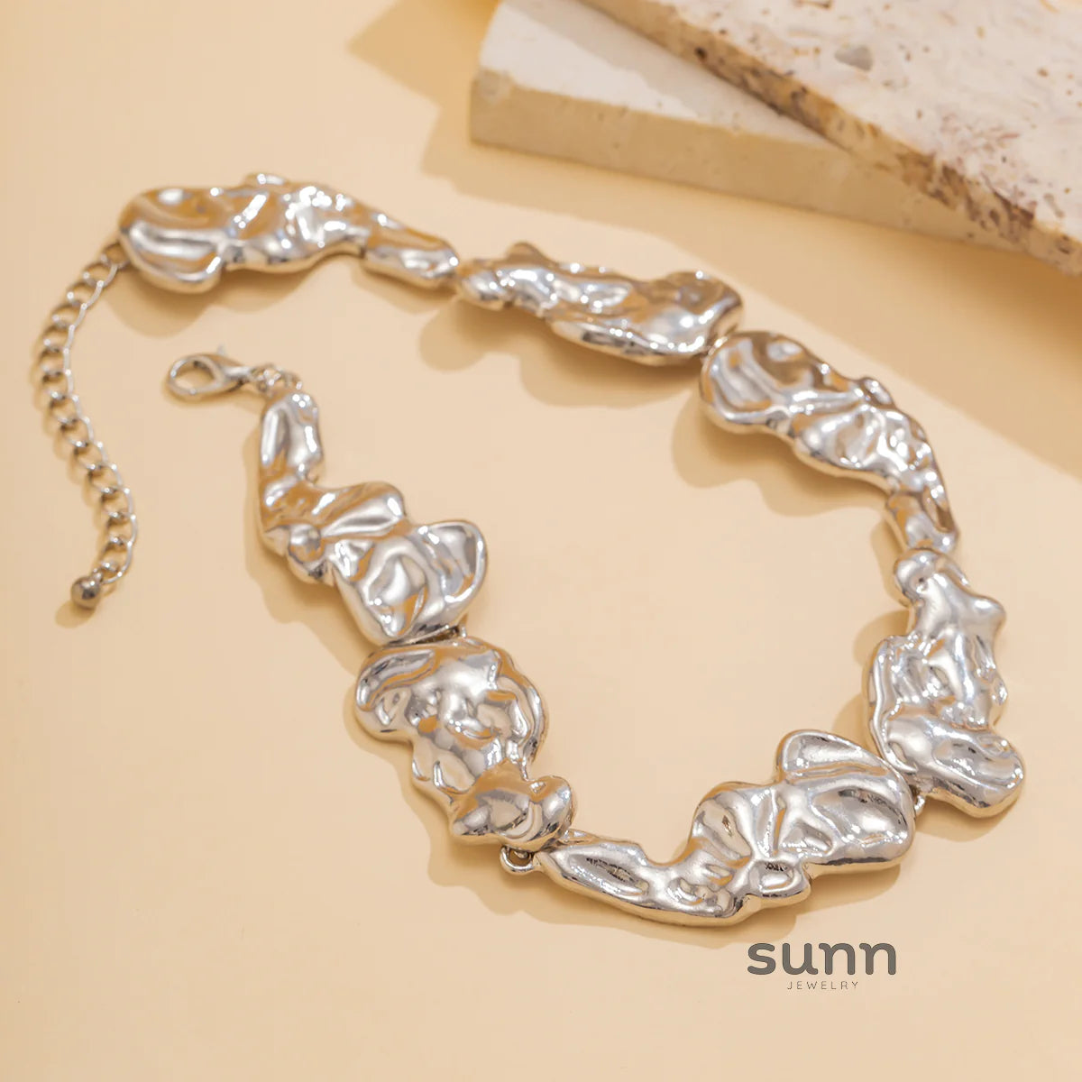 Rynlee Sculptural Collar Necklace
