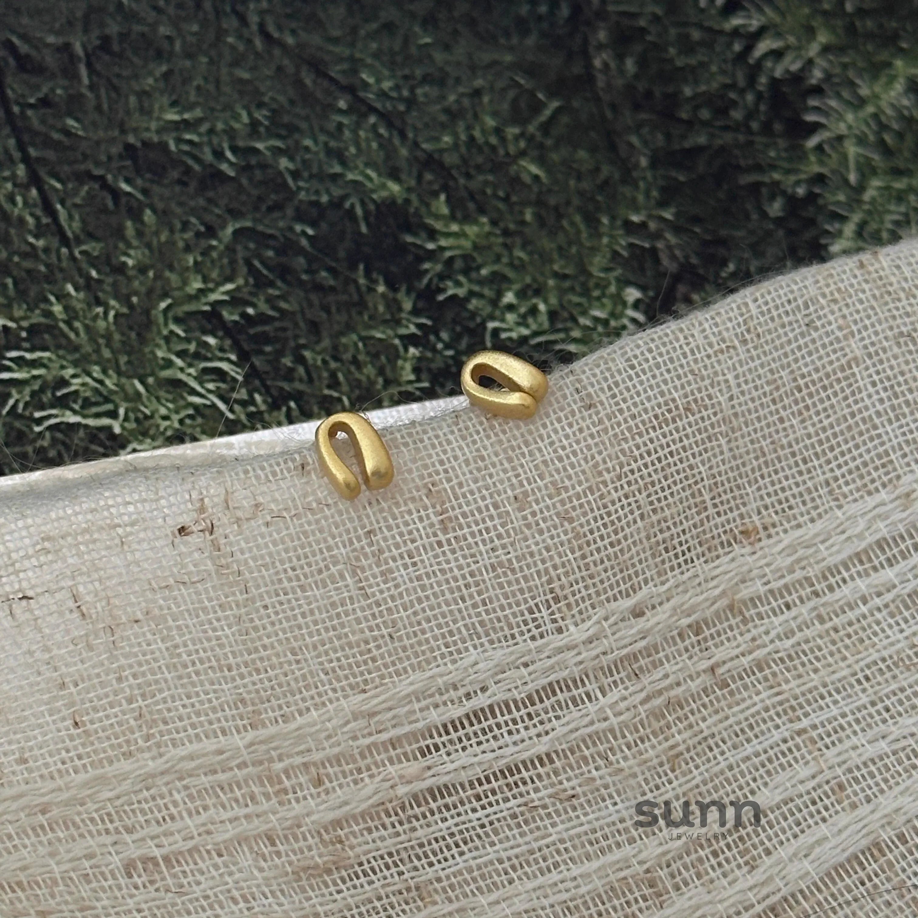 Saba Matte U-Stud Earrings