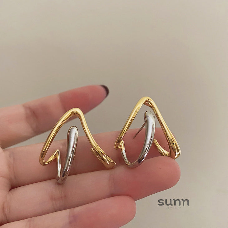 Sabella Abstract Gold-Silver Earrings [HB6TI4LK]