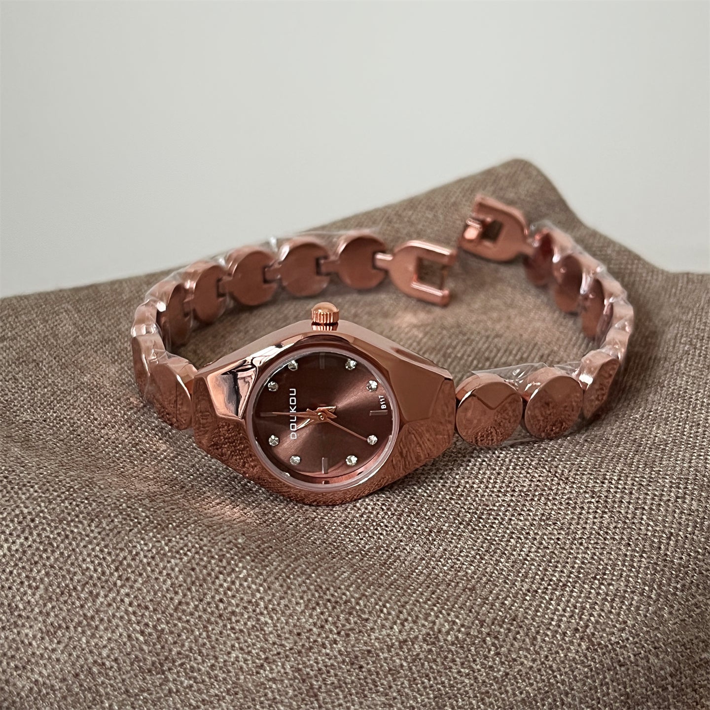Sabella Vintage Bracelet Watch [R1GJ59E6]